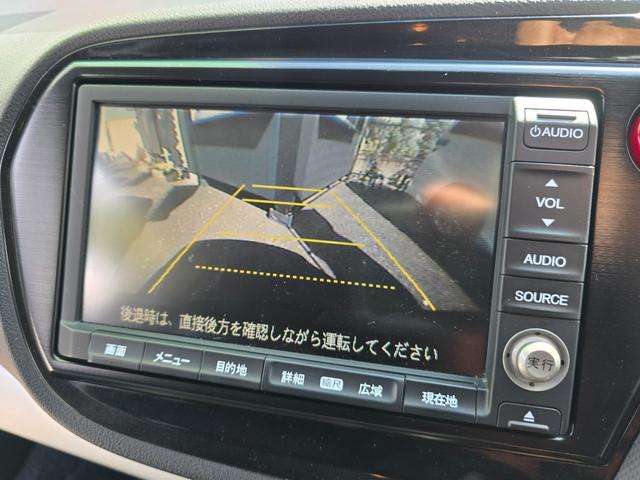インサイトエクスクルーシブ ＸＬ　ＨＤＤインターナビ　フルセグテレビ　ＤＶＤ再生　バックカメラ　ＥＴＣ　ドライブレコーダー　レーダー探知機　革調シートカバー　ＨＩＤ　フォグ　本革ステアリング　クルーズコントロール　スマートキー（5枚目）