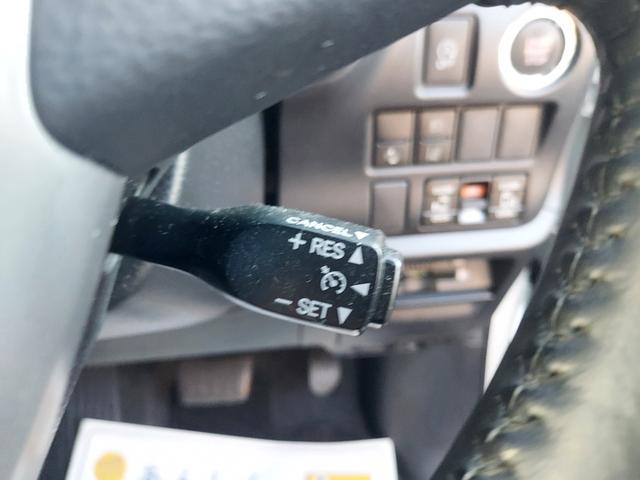 ヴォクシー ＺＳ　純正９インチナビ・テレビ・リヤカメラ・後席フリップダウンモニター・両側パワースライドドア・ミラー型前後ドラレコ・ビルトインＥＴＣ・社外車高調・社外１９インチアルミ（15枚目）