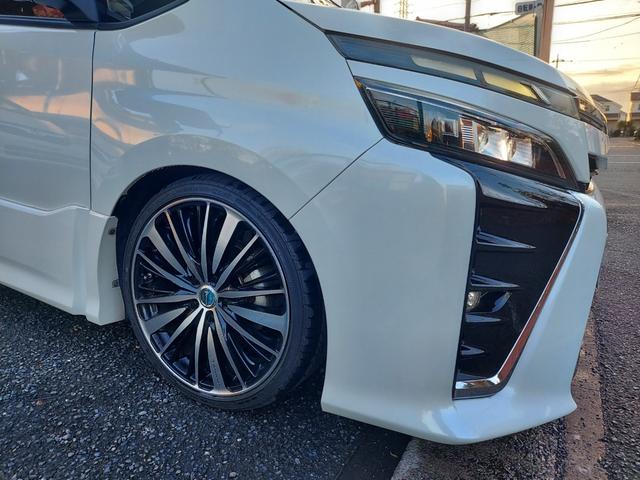 ヴォクシー ＺＳ　純正９インチナビ・テレビ・リヤカメラ・後席フリップダウンモニター・両側パワースライドドア・ミラー型前後ドラレコ・ビルトインＥＴＣ・社外車高調・社外１９インチアルミ（31枚目）