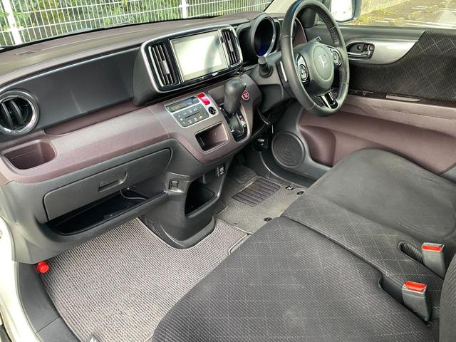 Ｎ－ＯＮＥ プレミアム　ツアラー　ターボ　ナビ＆地デジテレビ　バックカメラ　クルーズコントロール　パドルシフト　１５インチアルミ　スマートキー　車検たっぷり９年７月（12枚目）