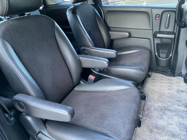 フリードハイブリッド ジャストセレクション ナビ&地デジTV バックカメラ クルーズコントロール 両側パワースライドドア ETC スマートキー Bluetooth 15インチアルミ オートライト 車検たっぷり9年8月(17枚目)