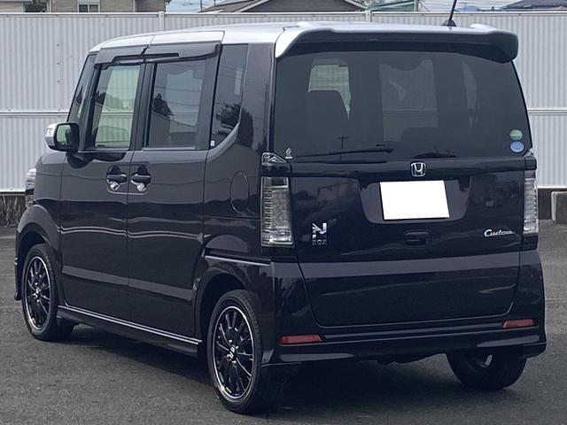 N-BOXカスタム 2トーンカラースタイル G・ターボLパッケージ 後期モデル 4WD ナビ&地デジテレビ バックカメラ ブレーキアシスト シートヒーター クルーズコントロール パドルシフト 両側パワースライドドア 15インチアルミ Bluetooth スマートキー(7枚目)