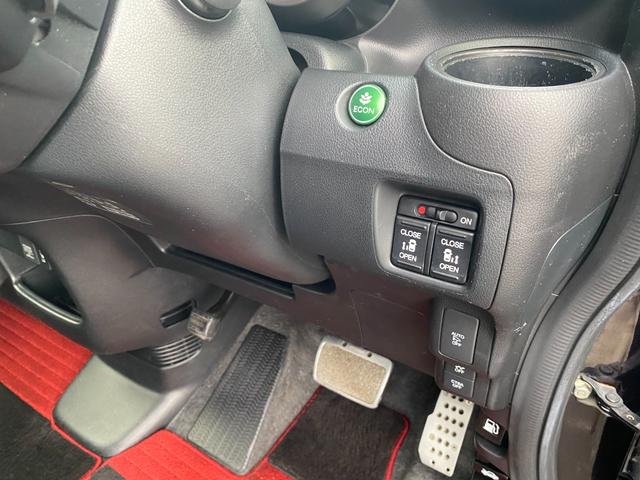 N-BOXカスタム 2トーンカラースタイル G・ターボLパッケージ 後期モデル 4WD ナビ&地デジテレビ バックカメラ ブレーキアシスト シートヒーター クルーズコントロール パドルシフト 両側パワースライドドア 15インチアルミ Bluetooth スマートキー(25枚目)