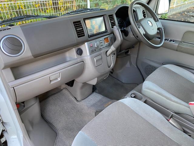 エブリイワゴン ＰＺターボ　４ＷＤ　ナビ＆テレビ　シートヒーター　左パワースライドドア　ＥＴＣ　キーレス　フォグランプ　１３インチアルミ　車検たっぷり９年１１月（12枚目）