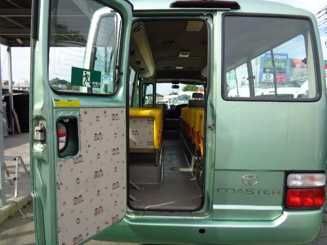 コースター 　ＸＺＢ４０　Ｎ０４Ｃ４０００ｃｃターボディーゼルエンジン　３＋３９／１．５人乗り　幼児バス　カーナビ　カセット　２ＷＤ　ＡＴ　走行距離１２６，１４７ｋｍ　時計　バックモニター　ワンセグＴＶ　クーラー（13枚目）