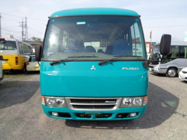 ローザ 　２０１７年式　ＳＴＤ　２５人乗り　３０００ｃｃ４Ｐ１０エンジン　デイーゼルターボ　ＡＴ　ＡＢＳ　ビニールシート　ハイルーフ　折り戸式自動ドア　バックモニター　Ｎｏｘ／ＰＭ適合（8枚目）