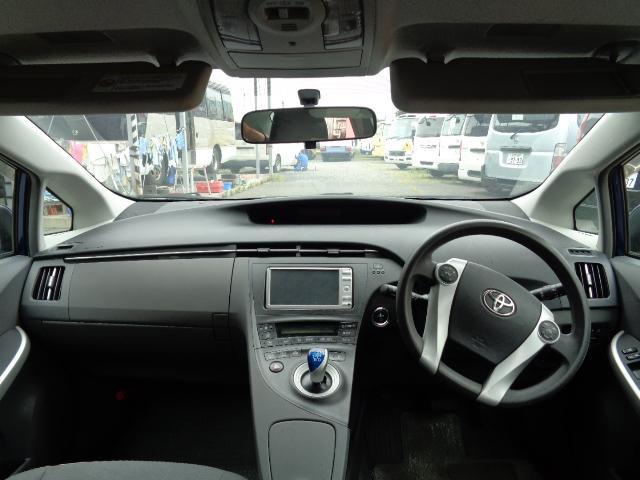 プリウス Sグレード 2WD AT 2ZR-3JMエンジン 1800ccガソリン アルミホイール ワンセグTV オートエアコン カーナビ センタードアロック キーレス ETC 取説 整備記録簿 ABS 塗装現状(20枚目)