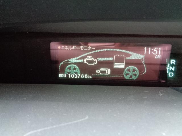 プリウス Sグレード 2WD AT 2ZR-3JMエンジン 1800ccガソリン アルミホイール ワンセグTV オートエアコン カーナビ センタードアロック キーレス ETC 取説 整備記録簿 ABS 塗装現状(26枚目)