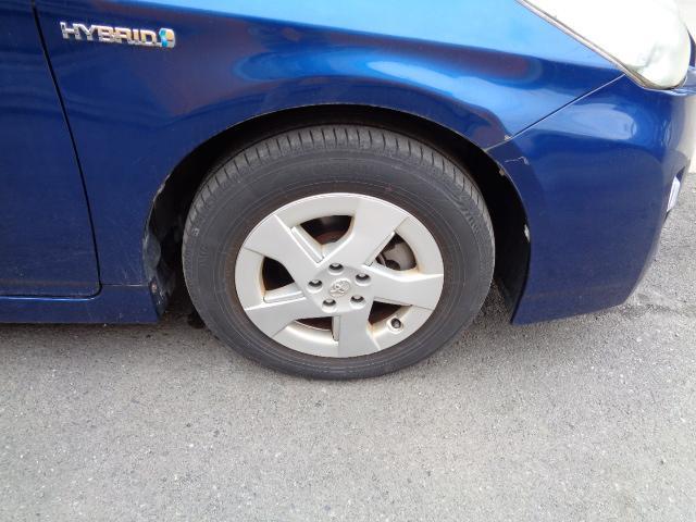 プリウス Sグレード 2WD AT 2ZR-3JMエンジン 1800ccガソリン アルミホイール ワンセグTV オートエアコン カーナビ センタードアロック キーレス ETC 取説 整備記録簿 ABS 塗装現状(45枚目)