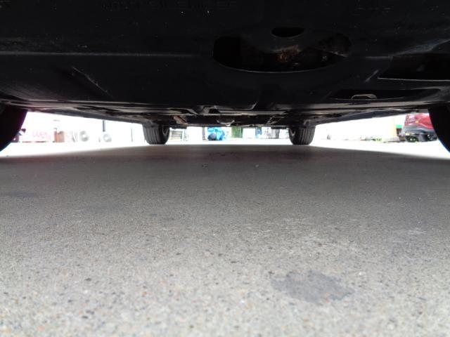 プリウス Sグレード 2WD AT 2ZR-3JMエンジン 1800ccガソリン アルミホイール ワンセグTV オートエアコン カーナビ センタードアロック キーレス ETC 取説 整備記録簿 ABS 塗装現状(49枚目)