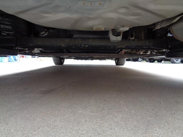 プリウス Sグレード 2WD AT 2ZR-3JMエンジン 1800ccガソリン アルミホイール ワンセグTV オートエアコン カーナビ センタードアロック キーレス ETC 取説 整備記録簿 ABS 塗装現状(54枚目)