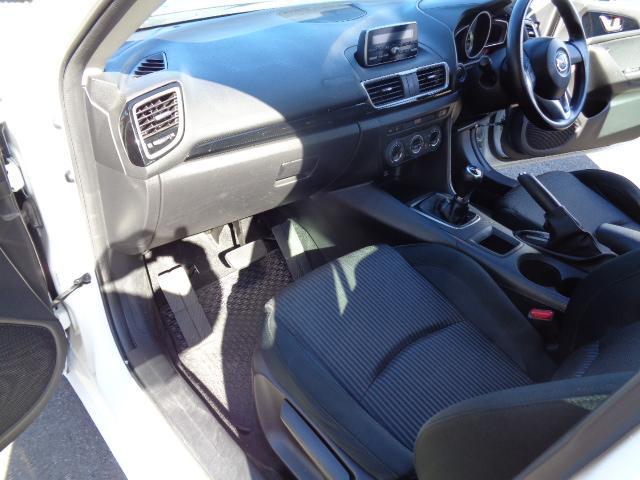 アクセラ 教習車両 1600ccガソリン Z6エンジン 5MT 2WD 走行距離60,127km 補助席ブレーキ除去可(22枚目)