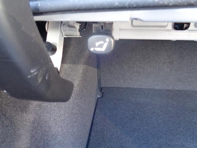 アクセラ 教習車両 1600ccガソリン Z6エンジン 5MT 2WD 走行距離60,127km 補助席ブレーキ除去可(46枚目)