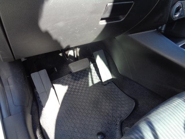 アクセラ 教習車両 1600ccガソリン Z6エンジン 5MT 2WD 走行距離60,127km 補助席ブレーキ除去可(48枚目)