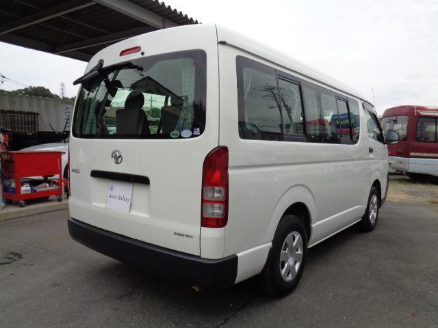 ハイエースワゴン ＤＸ　２ＷＤ　ＤＸ　２７００ｃｃ　２ＴＲノンターボエンジン　ＤＸ　総走行距離２４０，３９２ｋｍ　　　デュアルエアバッグ　社外カーテン　ＣＤ　カセット　時計　ホイールキャップ４枚　ミドルルーフ　１０人乗り（5枚目）