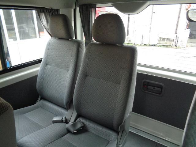 ハイエースワゴン ＤＸ　２ＷＤ　ＤＸ　２７００ｃｃ　２ＴＲノンターボエンジン　ＤＸ　総走行距離２４０，３９２ｋｍ　　　デュアルエアバッグ　社外カーテン　ＣＤ　カセット　時計　ホイールキャップ４枚　ミドルルーフ　１０人乗り（28枚目）