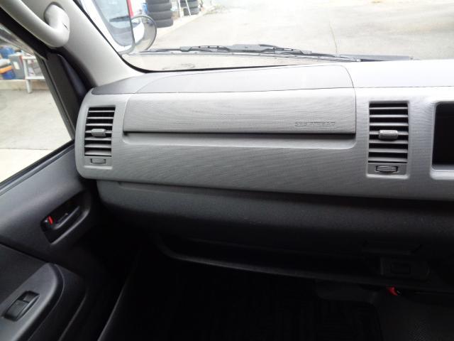 ハイエースワゴン ＤＸ　２ＷＤ　ＤＸ　２７００ｃｃ　２ＴＲノンターボエンジン　ＤＸ　総走行距離２４０，３９２ｋｍ　　　デュアルエアバッグ　社外カーテン　ＣＤ　カセット　時計　ホイールキャップ４枚　ミドルルーフ　１０人乗り（31枚目）