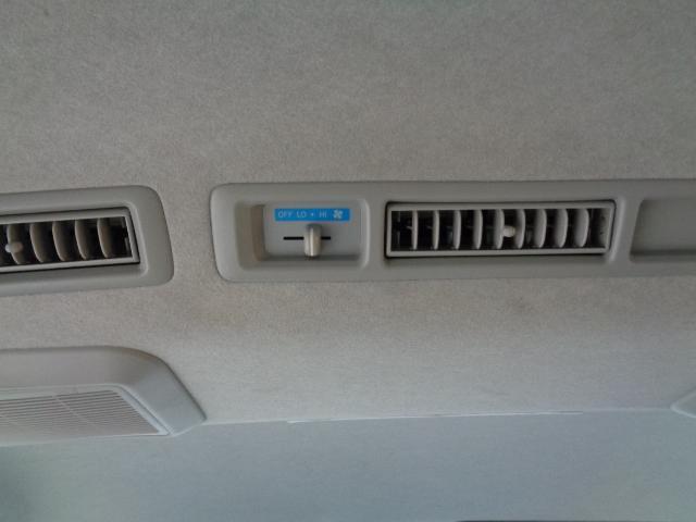 ハイエースワゴン ＤＸ　２ＷＤ　ＤＸ　２７００ｃｃ　２ＴＲノンターボエンジン　ＤＸ　総走行距離２４０，３９２ｋｍ　　　デュアルエアバッグ　社外カーテン　ＣＤ　カセット　時計　ホイールキャップ４枚　ミドルルーフ　１０人乗り（35枚目）