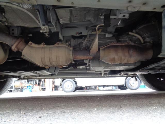 ハイエースワゴン ＤＸ　２ＷＤ　ＤＸ　２７００ｃｃ　２ＴＲノンターボエンジン　ＤＸ　総走行距離２４０，３９２ｋｍ　　　デュアルエアバッグ　社外カーテン　ＣＤ　カセット　時計　ホイールキャップ４枚　ミドルルーフ　１０人乗り（47枚目）