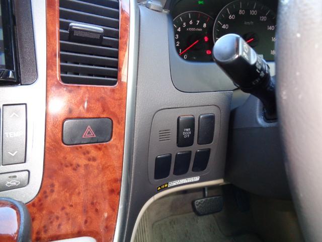 アルファードV MXトレゾアアルカンターラバージョン MXトレゾアアルカンターラバージョン 1MZ 3000ccガソリン 8人乗り 5ドア MNH10W 取説 ワンセグTV バックモニター ナビ アルミホイール 左リア自動ドア 時計 空気清浄機 ETC(32枚目)