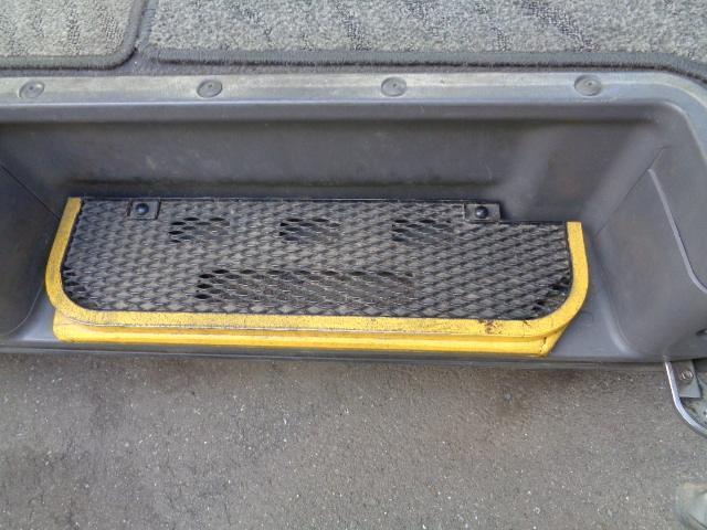 キャラバン 2400ccKA24ノンターボガソリンエンジン 10人乗り送迎車両 デュアルエアコン ABS リクライニングモケットシート カセット 時計 ホイールキャップ ハイルーフ ETC センタードアロック(21枚目)