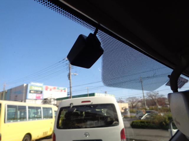 キャラバン 2400ccKA24ノンターボガソリンエンジン 10人乗り送迎車両 デュアルエアコン ABS リクライニングモケットシート カセット 時計 ホイールキャップ ハイルーフ ETC センタードアロック(47枚目)