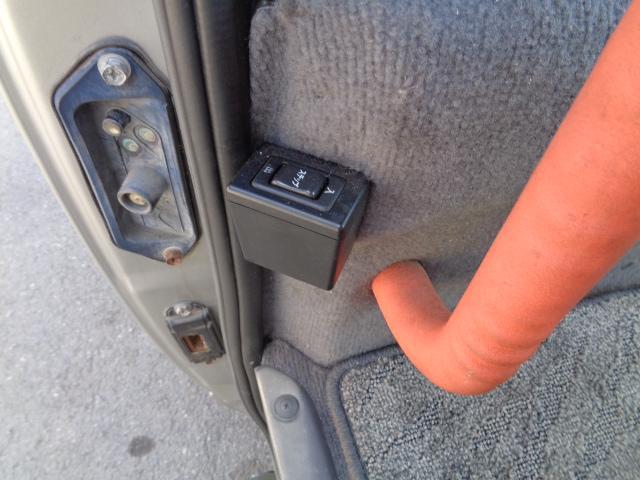 キャラバン 2400ccKA24ノンターボガソリンエンジン 10人乗り送迎車両 デュアルエアコン ABS リクライニングモケットシート カセット 時計 ホイールキャップ ハイルーフ ETC センタードアロック(62枚目)