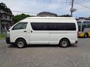 TOYOTA HIACE COMMUTER