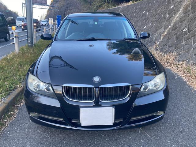 ３２０ｉ　ブラックボディ　メモリーナビ　キーレス　禁煙車　１６インチアルミホイール　ＥＴＣ　パワーシート　記録簿付き　禁煙車　オートライト　ＡＢＳ(4枚目)