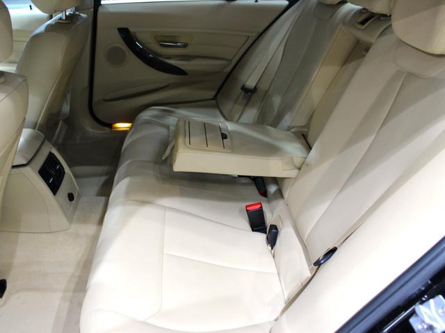 3シリーズ 320i xDrive ラグジュアリー CarPlay/ナビゲーション/ベージュ革シート/Bカメラ/キセノンヘッドライト/社外18インチAW/ミラーETC/バックソナー/Pシート/シートH/シートM/ブルートゥース/フロントスポイラー/禁煙(11枚目)