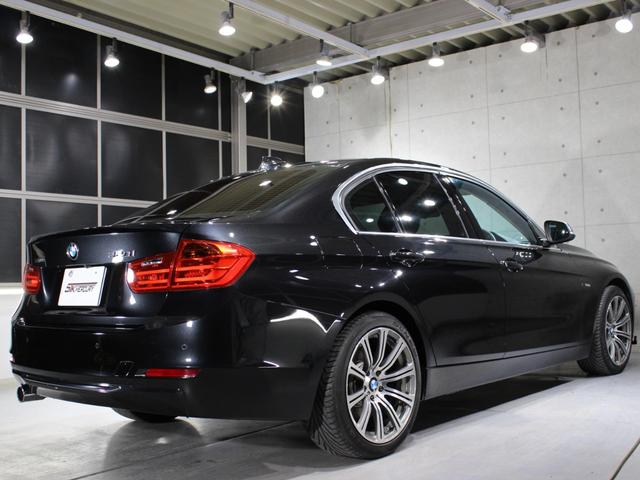 3シリーズ 320i xDrive ラグジュアリー CarPlay/ナビゲーション/ベージュ革シート/Bカメラ/キセノンヘッドライト/社外18インチAW/ミラーETC/バックソナー/Pシート/シートH/シートM/ブルートゥース/フロントスポイラー/禁煙(77枚目)