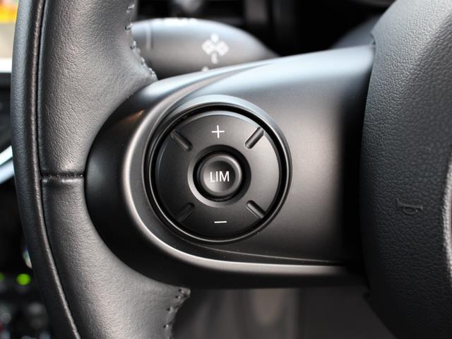 クーパーD 新車保証 禁煙車 純正HDDタッチナビ LEDヘッド バックカメラ 前後センサー インテリセーフティ コンフォートアクセス ETC 取説 記録簿 スペアキー MINIカーテシライト Bluetooth(31枚目)
