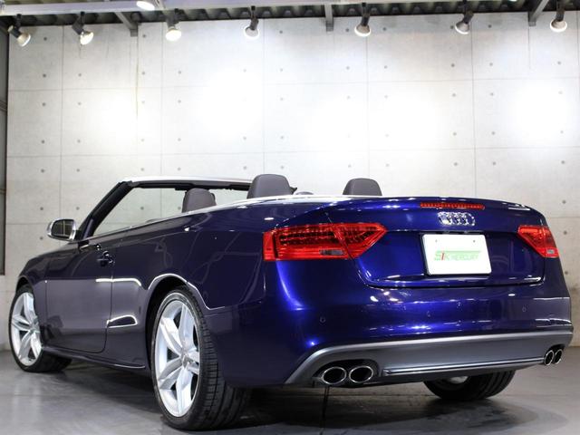 S5カブリオレ ベースグレード 赤黒レザー バング&オルフセン 純正19AW 純正ナビ バックカメラ 地デジ Bluetooth driveselect コーナーセンサー パドル シートヒーター(5枚目)