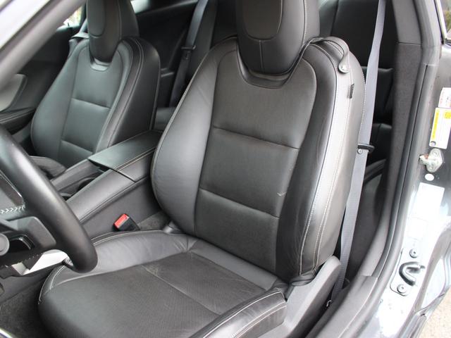 シボレーカマロ LT RS 正規ディーラー車 黒革 社外ナビ 地デジ バックカメラ スペアキー ヘッドUPD 後方センサー クルコン パワーシート(9枚目)