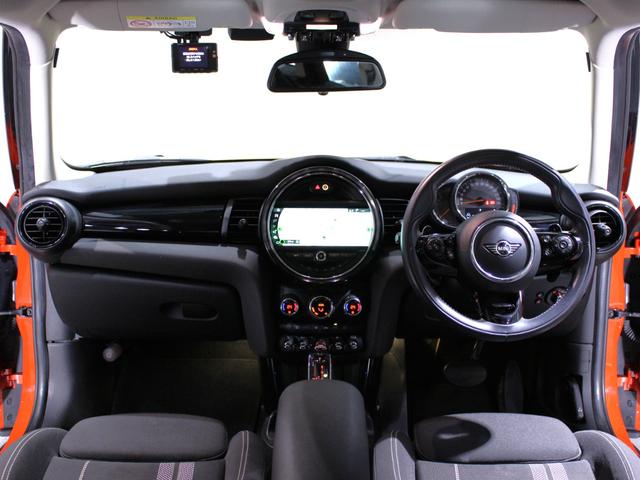 MINI クーパーS 1オーナー/純正ナビゲーション/地デジ/バックカメラ/コーナーセンサー/LEDヘッドライト/ACC/衝突警告/コンフォートアクセス/パドル/ブルートゥース/ミラーETC/アームレスト/禁煙/(6枚目)