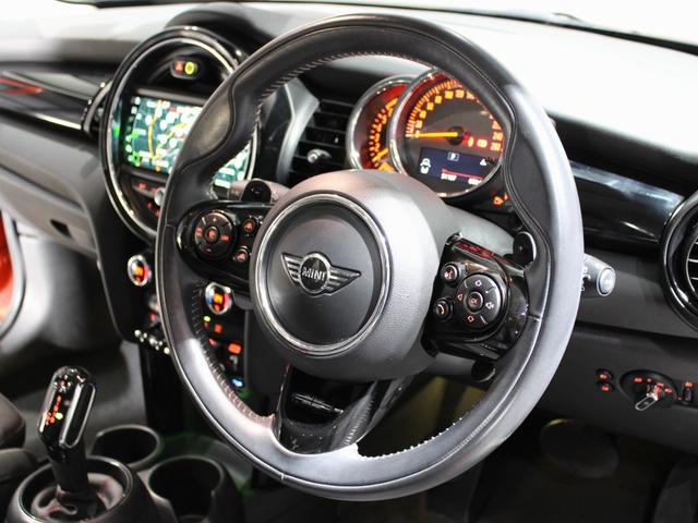 MINI クーパーS 1オーナー/純正ナビゲーション/地デジ/バックカメラ/コーナーセンサー/LEDヘッドライト/ACC/衝突警告/コンフォートアクセス/パドル/ブルートゥース/ミラーETC/アームレスト/禁煙/(22枚目)