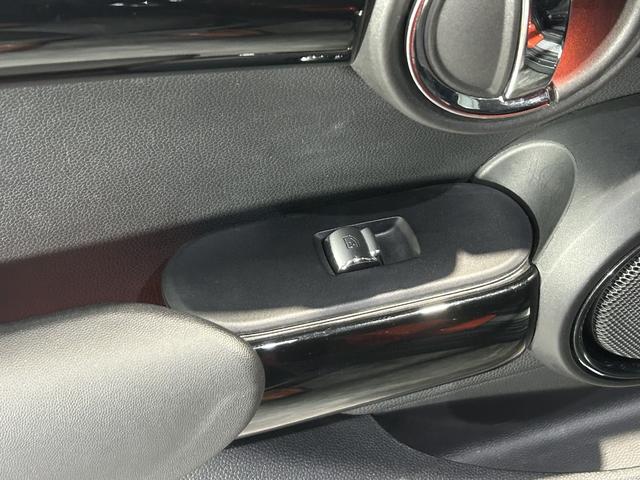 MINI クーパーS 1オーナー/純正ナビゲーション/地デジ/バックカメラ/コーナーセンサー/LEDヘッドライト/ACC/衝突警告/コンフォートアクセス/パドル/ブルートゥース/ミラーETC/アームレスト/禁煙/(31枚目)