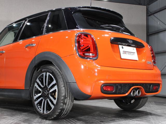 MINI クーパーS 1オーナー/純正ナビゲーション/地デジ/バックカメラ/コーナーセンサー/LEDヘッドライト/ACC/衝突警告/コンフォートアクセス/パドル/ブルートゥース/ミラーETC/アームレスト/禁煙/(66枚目)