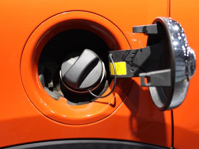 MINI クーパーS 1オーナー/純正ナビゲーション/地デジ/バックカメラ/コーナーセンサー/LEDヘッドライト/ACC/衝突警告/コンフォートアクセス/パドル/ブルートゥース/ミラーETC/アームレスト/禁煙/(74枚目)