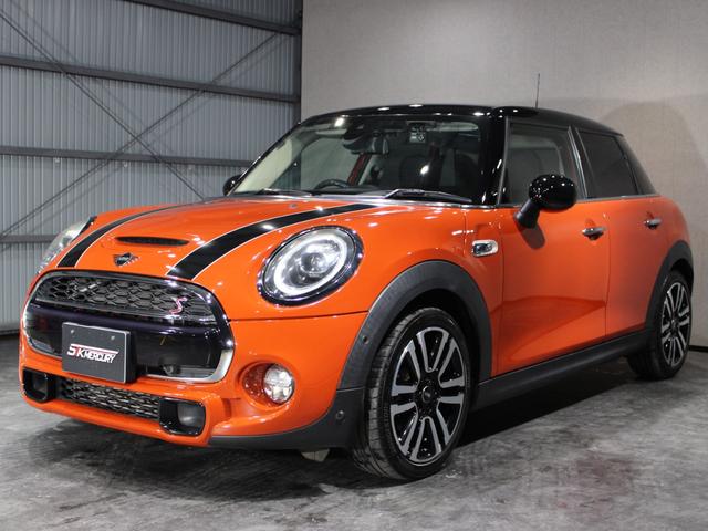 MINI クーパーS 1オーナー/純正ナビゲーション/地デジ/バックカメラ/コーナーセンサー/LEDヘッドライト/ACC/衝突警告/コンフォートアクセス/パドル/ブルートゥース/ミラーETC/アームレスト/禁煙/(76枚目)