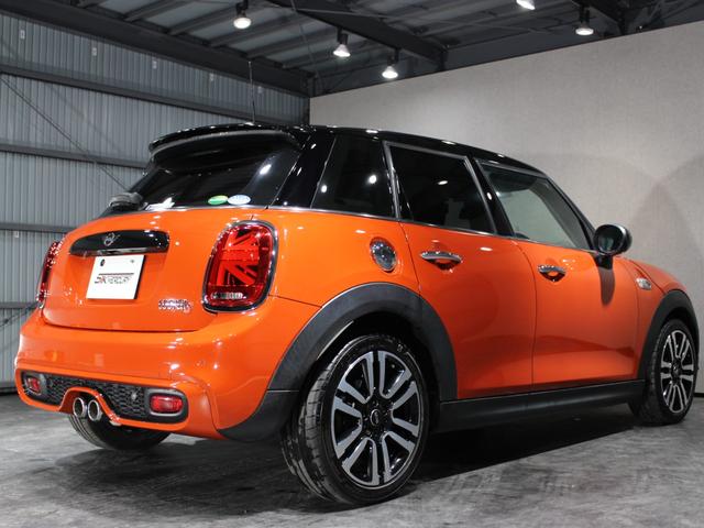 MINI クーパーS 1オーナー/純正ナビゲーション/地デジ/バックカメラ/コーナーセンサー/LEDヘッドライト/ACC/衝突警告/コンフォートアクセス/パドル/ブルートゥース/ミラーETC/アームレスト/禁煙/(78枚目)