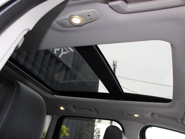 クーガ タイタニアム 4WD・サンルーフ・黒レザー・純正ナビBカメラ・サイドカメラ・前後ドラレコ・キセノン・シートヒーター・クルーズC・リアPゲート・18アルミ・Bトゥース・USB・コーナーセンサー・Pシート・18アルミ(28枚目)