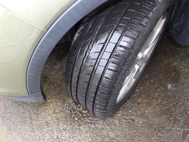 クーガ タイタニアム 4WD・サンルーフ・黒レザー・純正ナビBカメラ・サイドカメラ・前後ドラレコ・キセノン・シートヒーター・クルーズC・リアPゲート・18アルミ・Bトゥース・USB・コーナーセンサー・Pシート・18アルミ(50枚目)