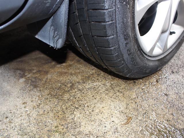 クーガ タイタニアム 4WD・サンルーフ・黒レザー・純正ナビBカメラ・サイドカメラ・前後ドラレコ・キセノン・シートヒーター・クルーズC・リアPゲート・18アルミ・Bトゥース・USB・コーナーセンサー・Pシート・18アルミ(51枚目)