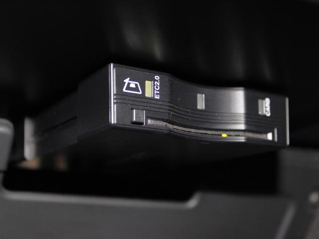 レンジローバーイヴォーク R-ダイナミック SE P250 純正ナビ/CarPlay/ツートン革シート/360度カメラ/ACC/AEB/レーンA/ステアリングA/パーキングA/BSM/デジタルインナーミラー/20AW/Pトランク/ETC/パドル/シートH/禁煙(19枚目)