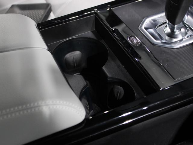 レンジローバーイヴォーク R-ダイナミック SE P250 純正ナビ/CarPlay/ツートン革シート/360度カメラ/ACC/AEB/レーンA/ステアリングA/パーキングA/BSM/デジタルインナーミラー/20AW/Pトランク/ETC/パドル/シートH/禁煙(50枚目)