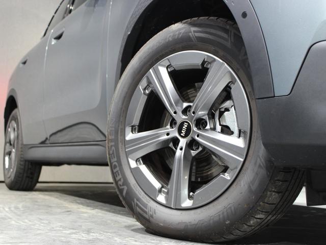 MINI カントリーマンC クラシック・トリム ディーラーデモカー/純正ナビ/トップビュー/ACC/衝突警告/BSM/レーンA/LEDライト/ミラーETC/ステアリングアシスト/パーキングアシスト/ワイヤレス充電/アンビエント/シートステアリングH(16枚目)