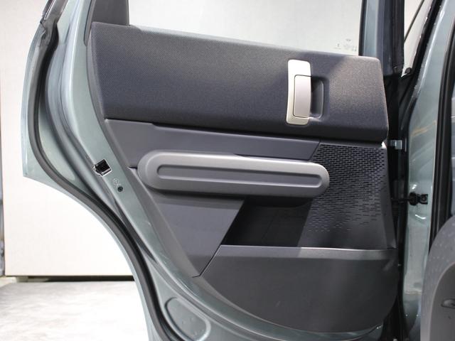 MINI カントリーマンC クラシック・トリム ディーラーデモカー/純正ナビ/トップビュー/ACC/衝突警告/BSM/レーンA/LEDライト/ミラーETC/ステアリングアシスト/パーキングアシスト/ワイヤレス充電/アンビエント/シートステアリングH(35枚目)