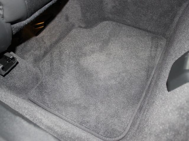 MINI カントリーマンC クラシック・トリム ディーラーデモカー/純正ナビ/トップビュー/ACC/衝突警告/BSM/レーンA/LEDライト/ミラーETC/ステアリングアシスト/パーキングアシスト/ワイヤレス充電/アンビエント/シートステアリングH(39枚目)