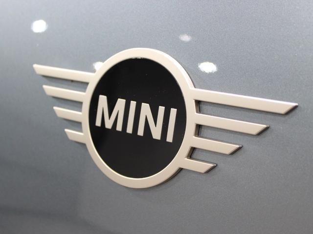MINI カントリーマンC クラシック・トリム ディーラーデモカー/純正ナビ/トップビュー/ACC/衝突警告/BSM/レーンA/LEDライト/ミラーETC/ステアリングアシスト/パーキングアシスト/ワイヤレス充電/アンビエント/シートステアリングH(79枚目)
